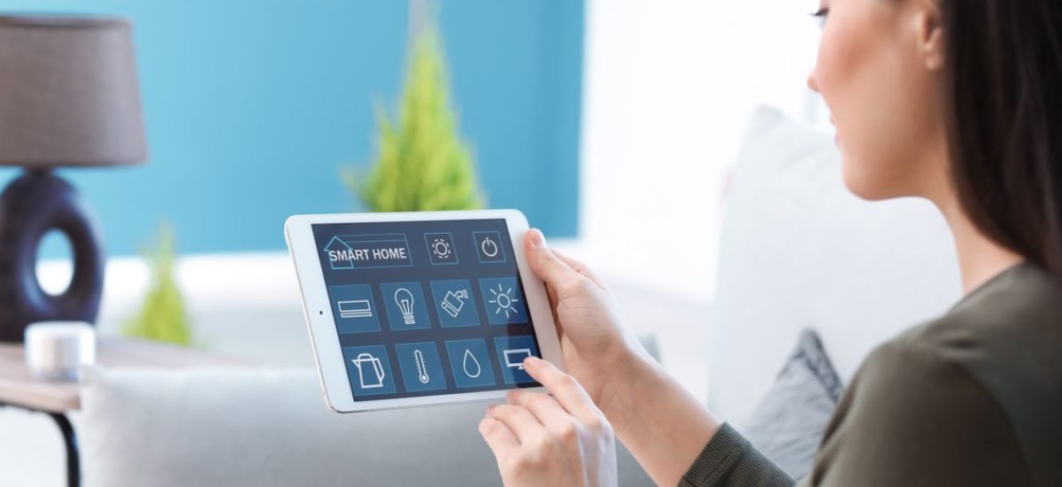 Avviso IN.DO.M.A.U.S. “Interventi di domotica per minori e anziani di utilità sociale”